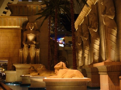 Luxor innen